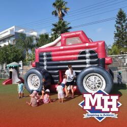 Med High Private English School Play Day